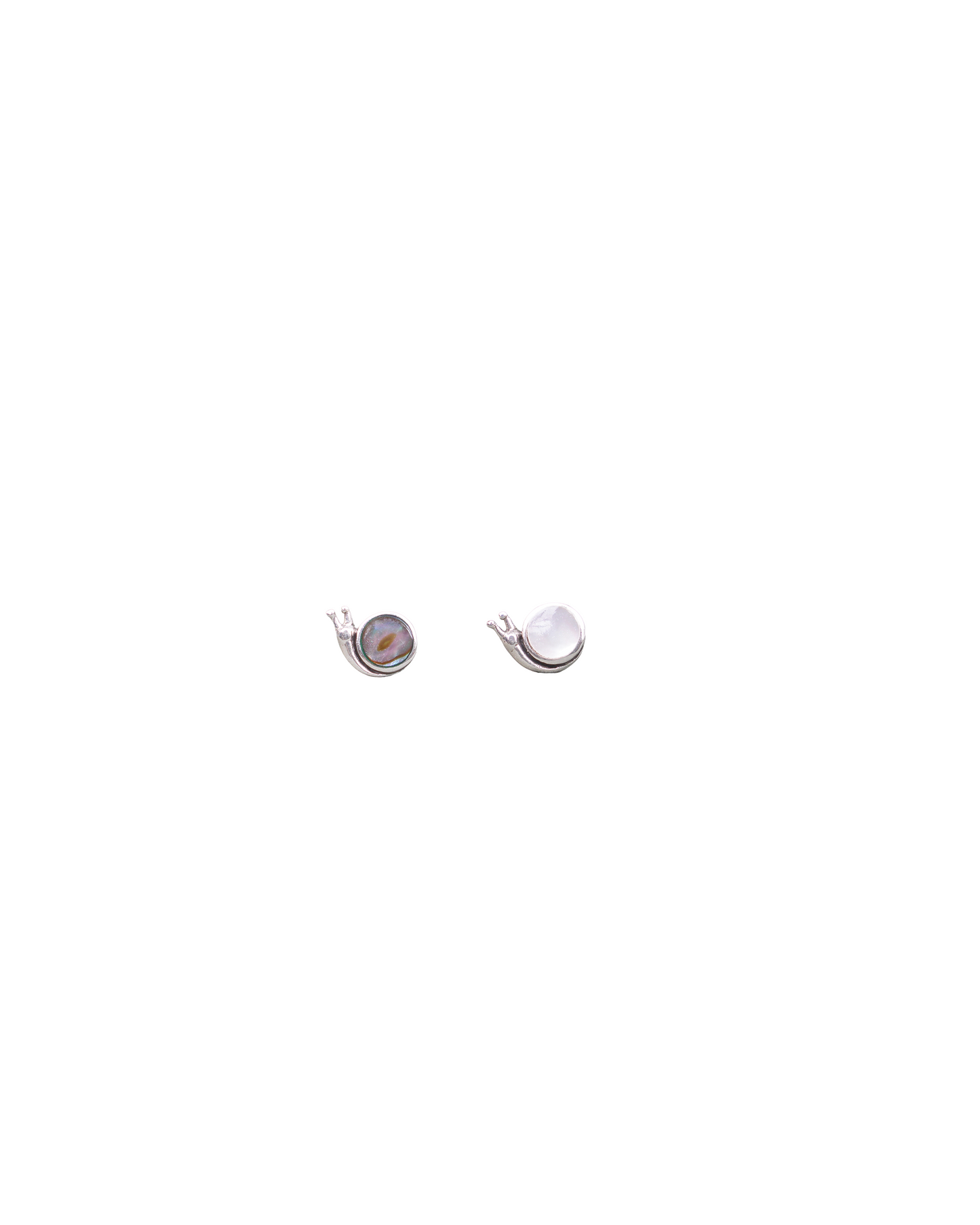 Sterling silver snail earring with mother pearls